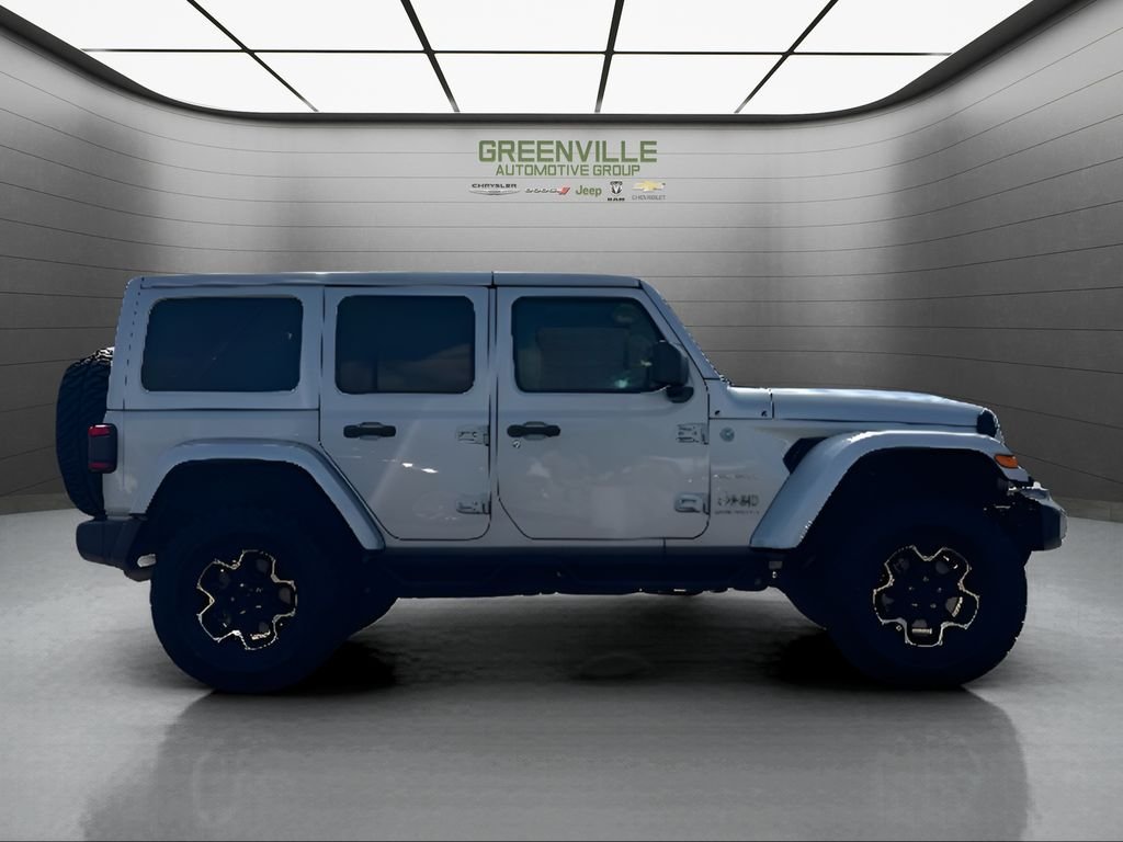 Used 2024 Silver Zynith Clearcoat Jeep Sahara image 9