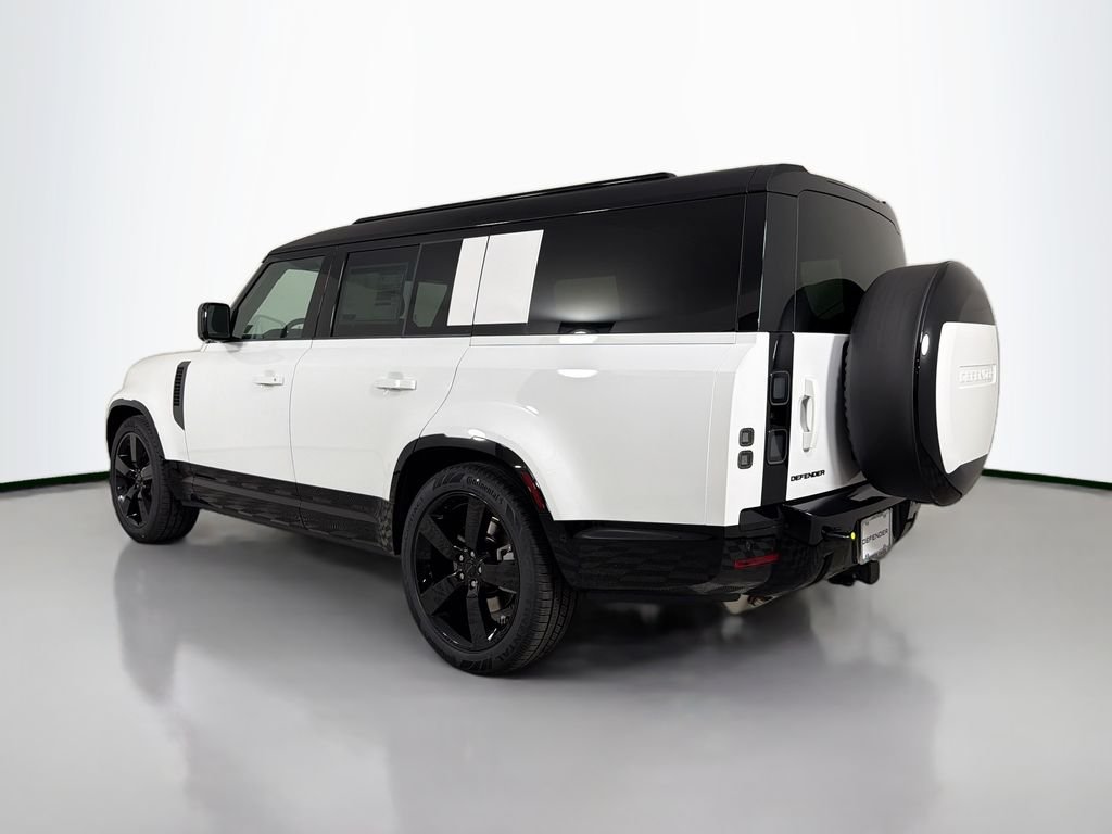 New 2026 Fuji White Land Rover X-Dynamic SE image 7