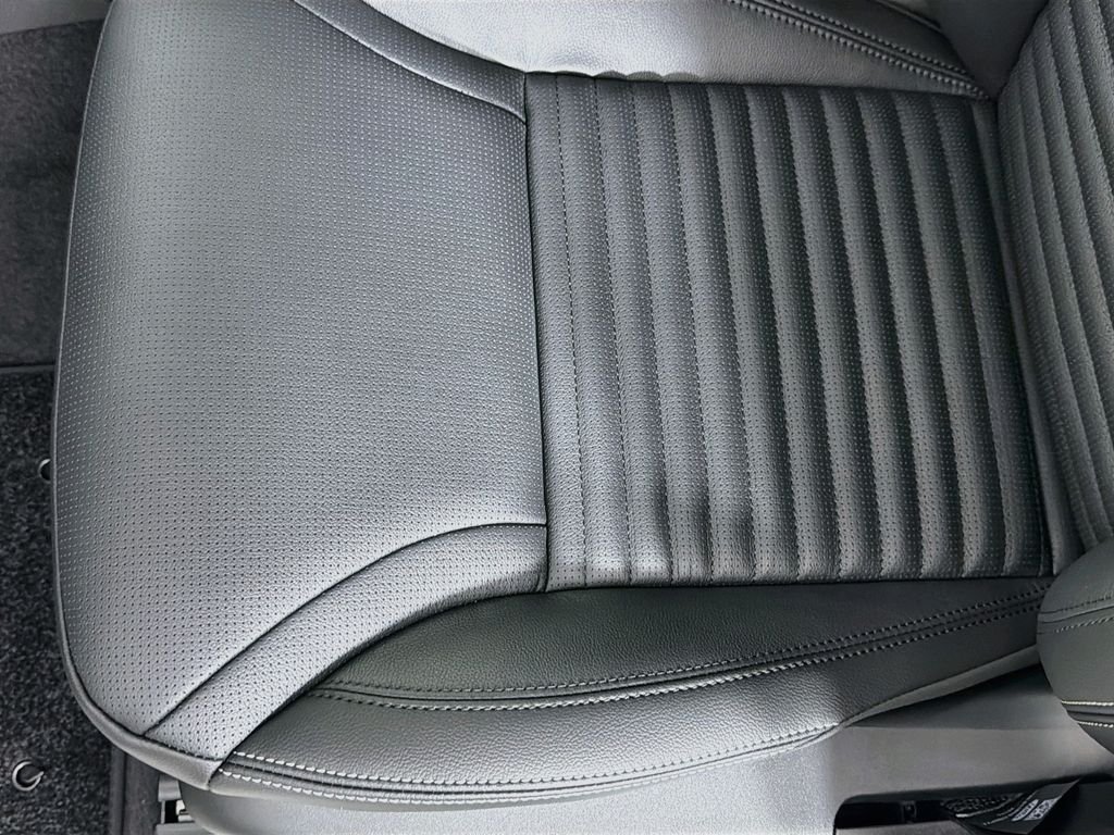 New 2026 Fuji White Land Rover S image 20