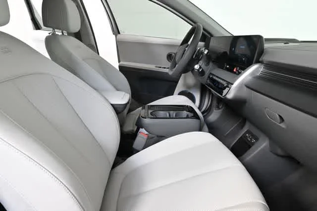 New 2026 Atlas White Matte Hyundai Limited image 30