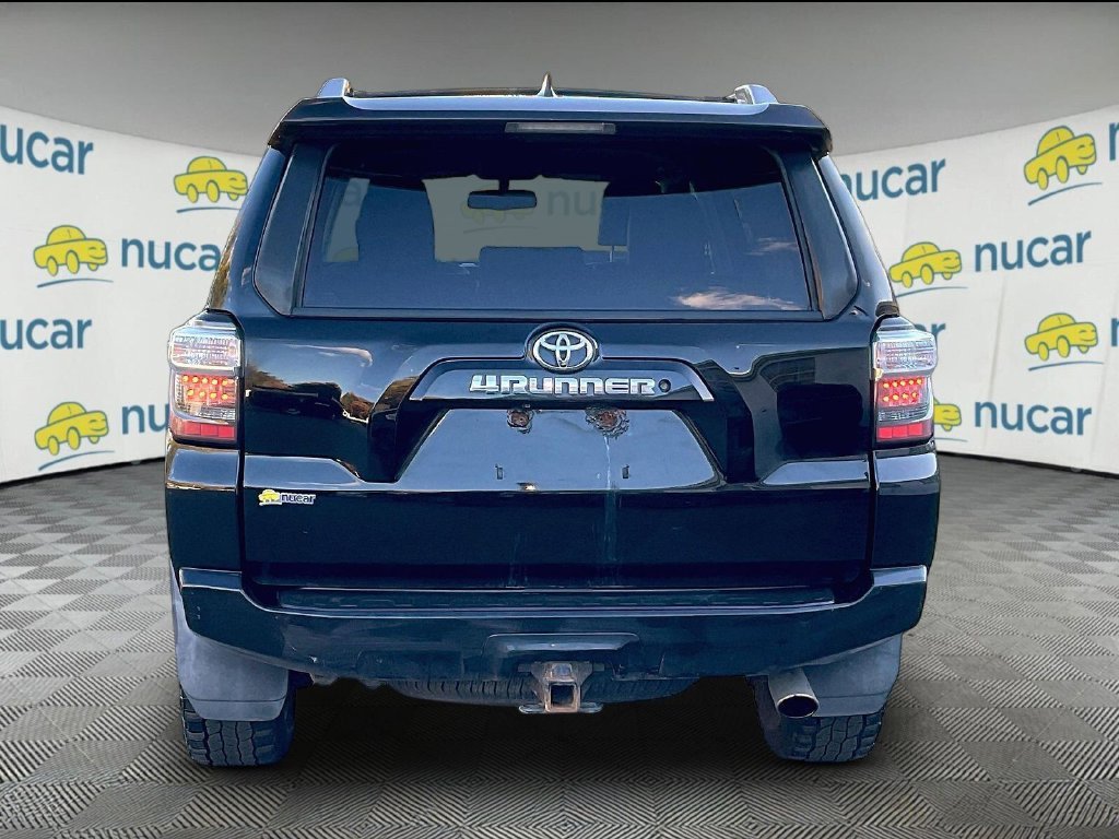 Used 2017 Black Toyota SR5 Premium image 5