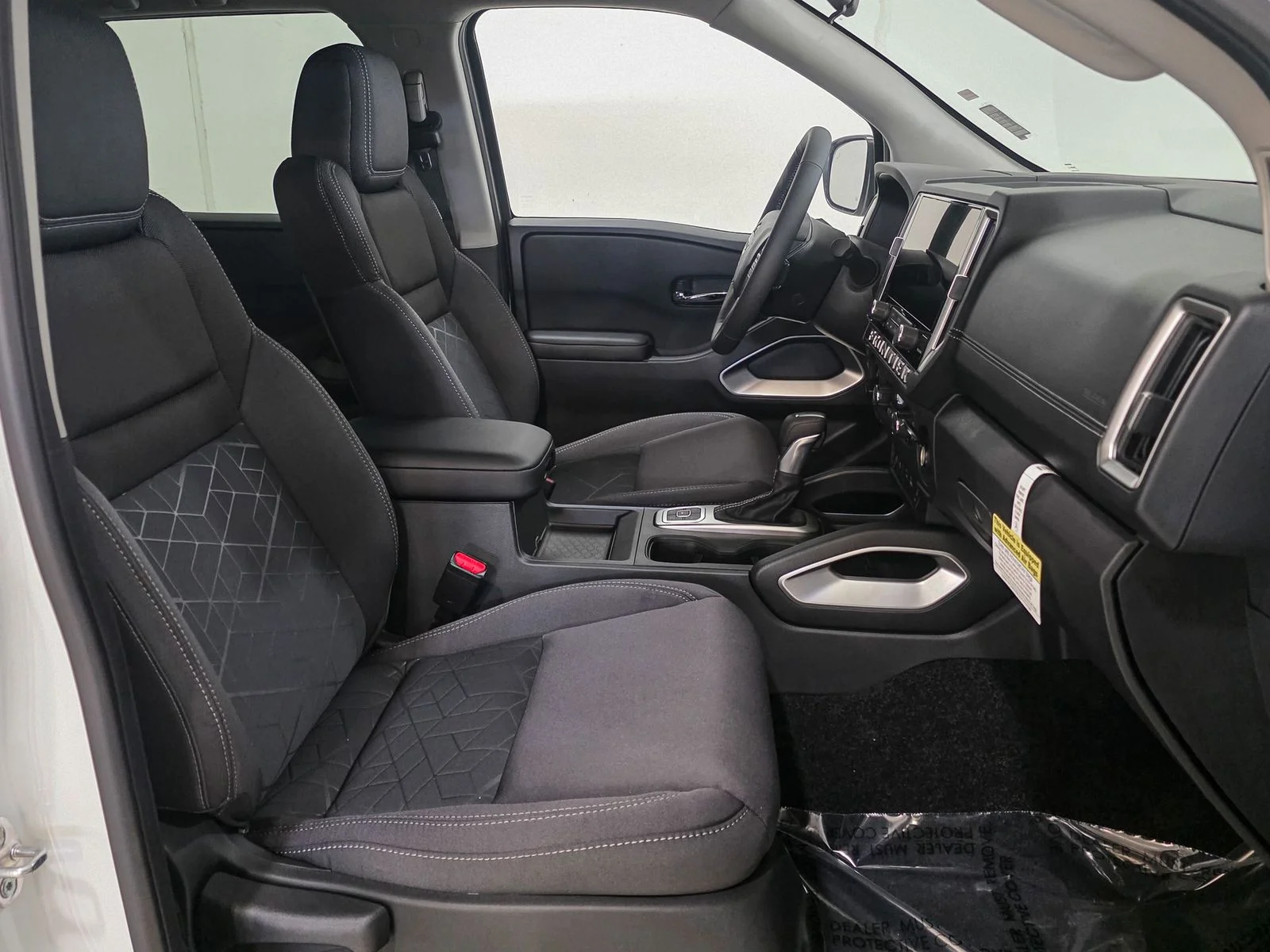 2026 Nissan Frontier SV - Photo 21