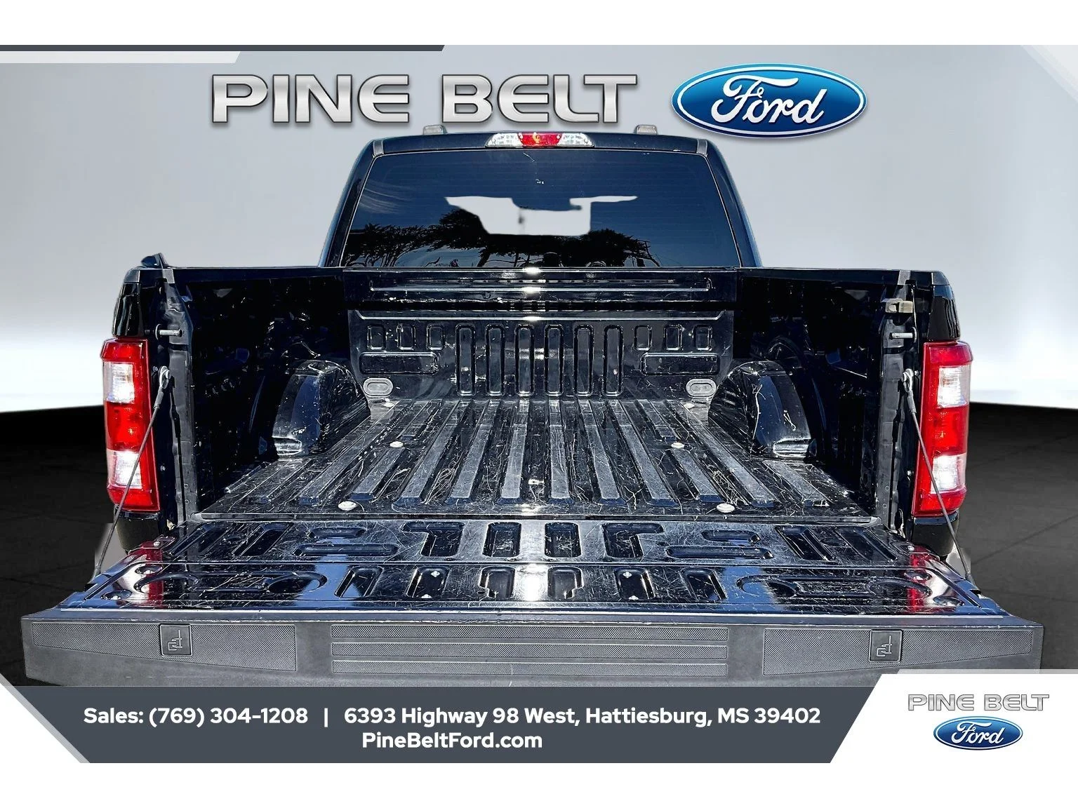 Used 2022 Agate Black Metallic Ford XL image 12