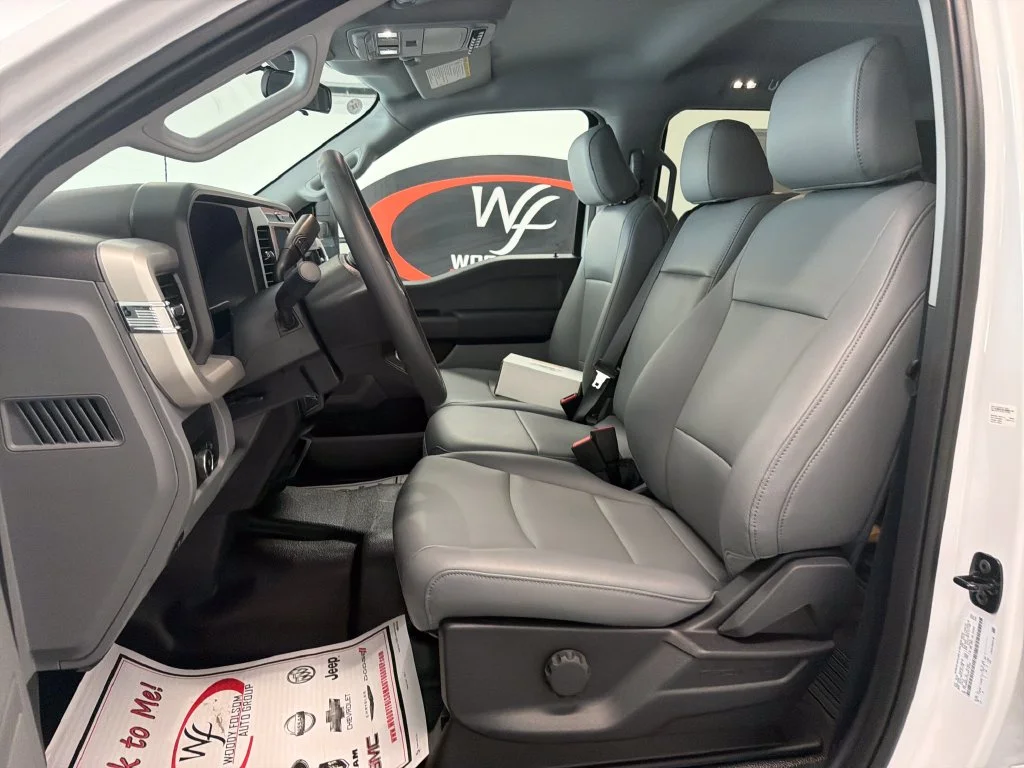 New 2027 Oxford White Ford F-350® XL image 11