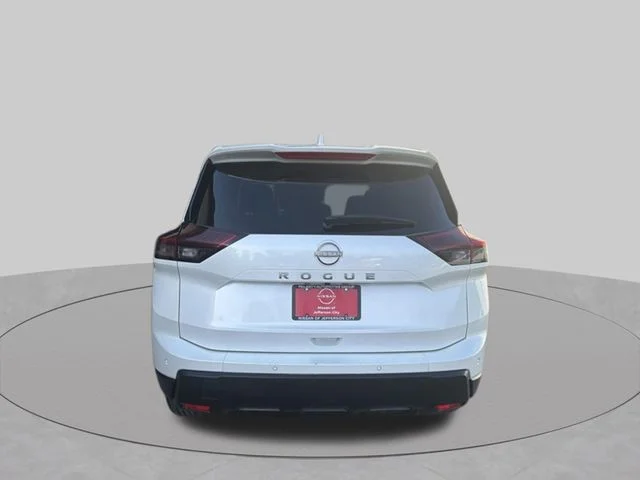 Used 2025 White Nissan SV image 3