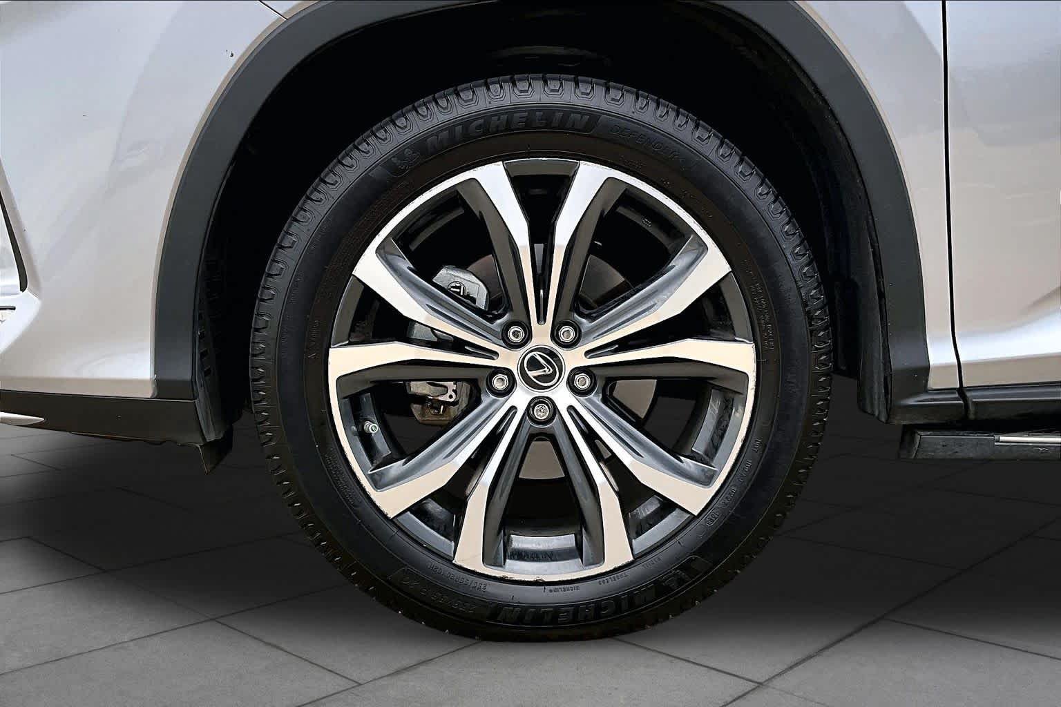 Certified Used 2022 IRIDIUM Lexus  image 10