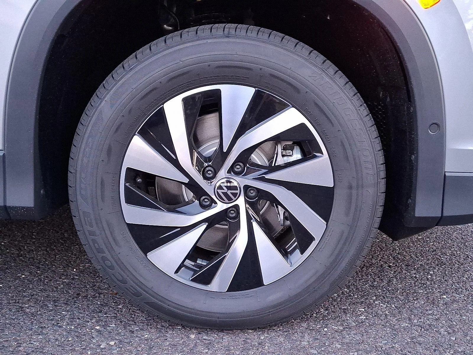 2026 Volkswagen Tiguan S - Photo 8