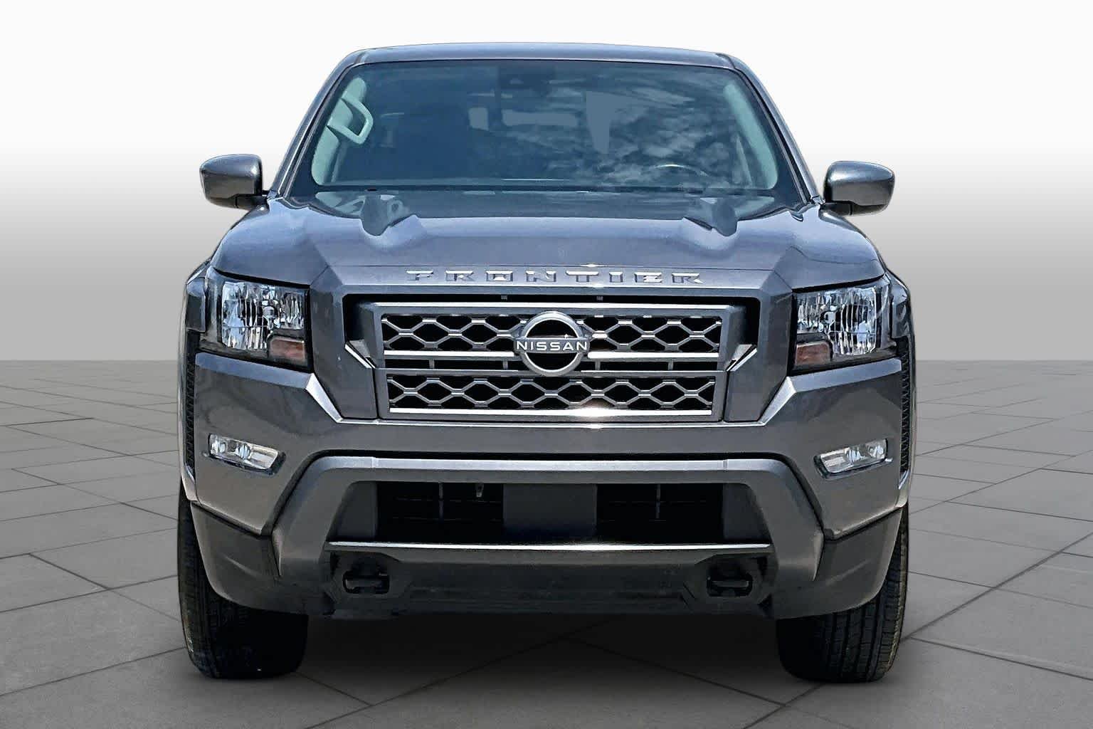 Used 2024 Gun Metallic Nissan SV image 4