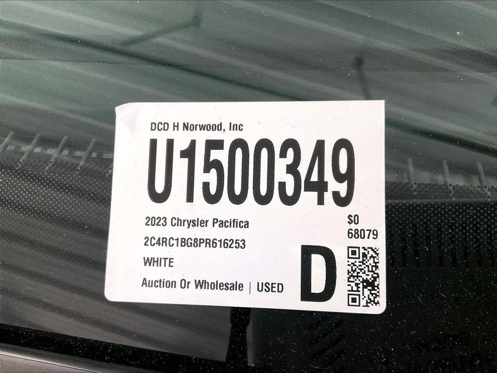 Used 2023 White Chrysler Touring L image 36
