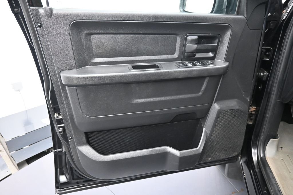 Used 2014 Black Clearcoat Ram Express image 9