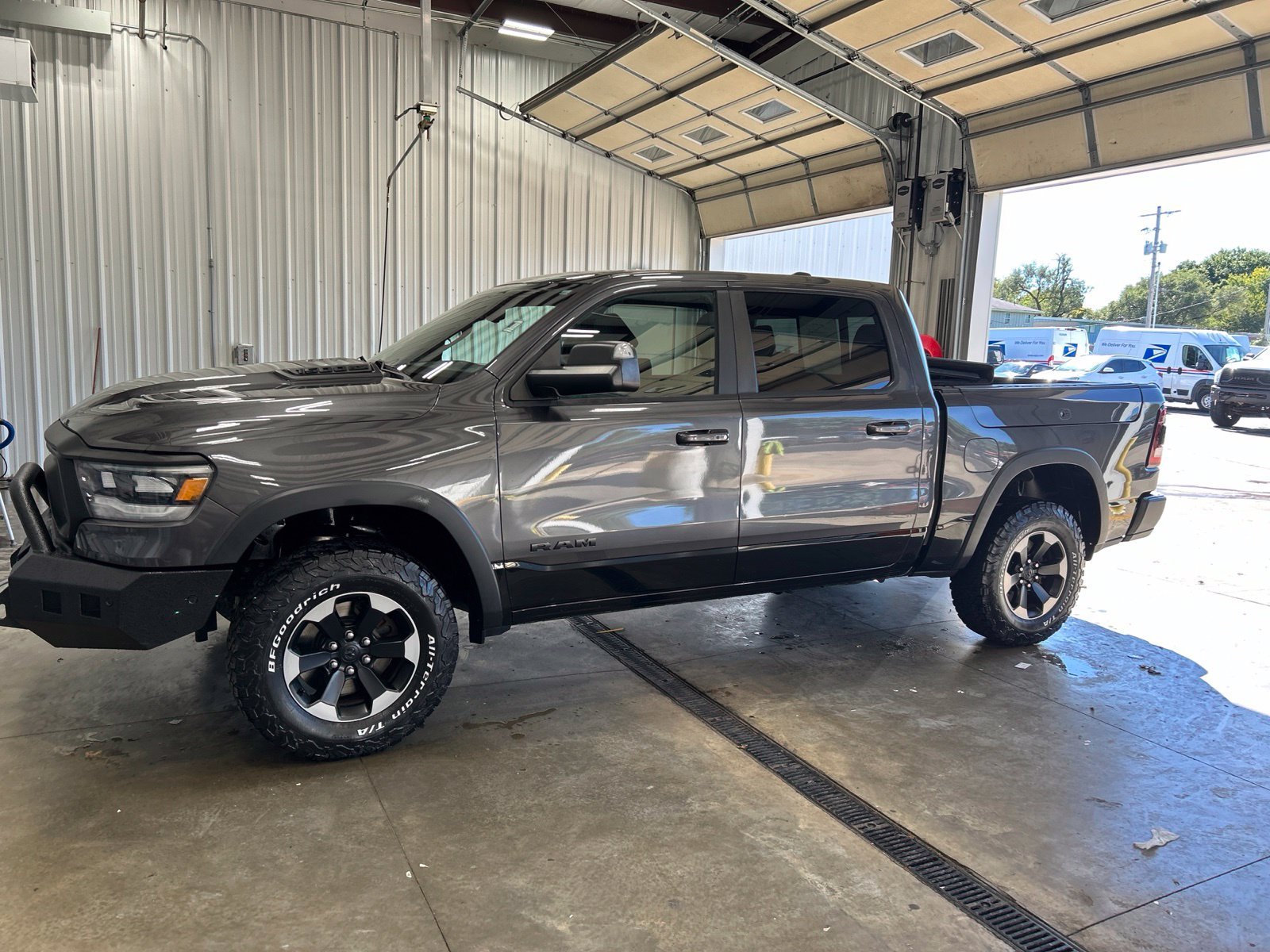Used 2019 RAM Ram 1500 Pickup Rebel with VIN 1C6SRFLT2KN714961 for sale in Kansas City