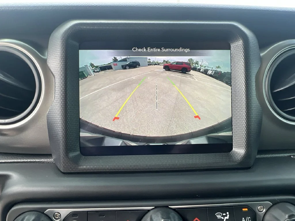 Used 2023 Black Jeep Sport S image 14