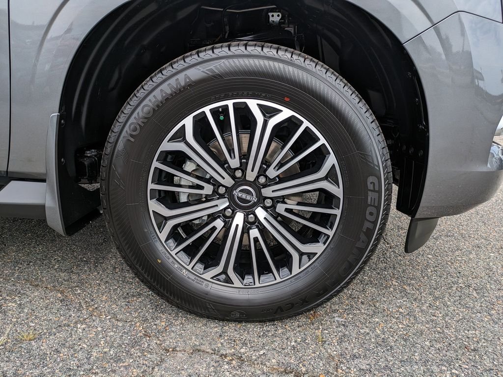 2025 Nissan Armada SL - Photo 11