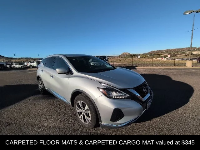 Used 2023 Silver Nissan S image 3