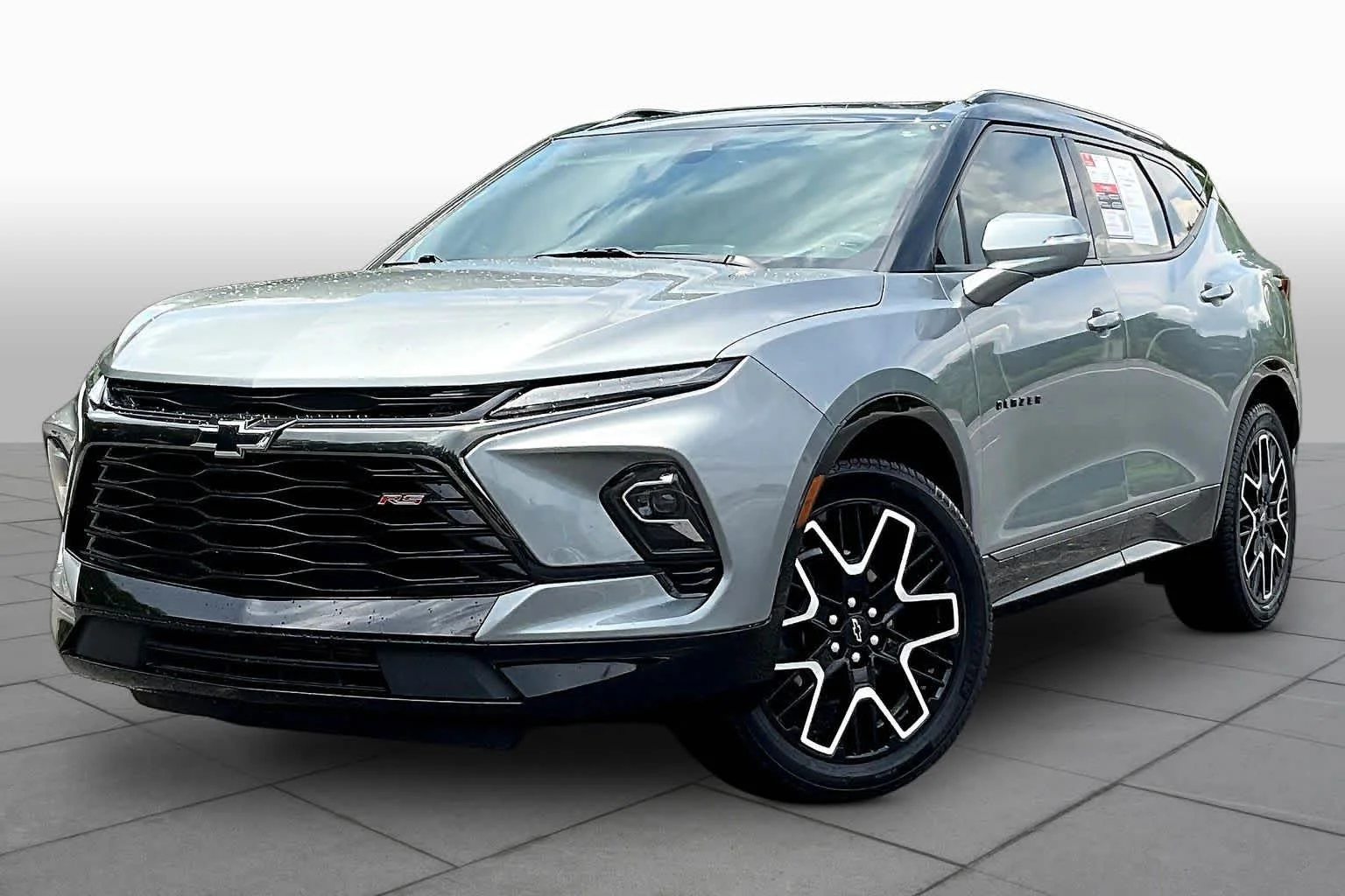 Used 2023 Sterling Gray Metallic Chevrolet RS image 2