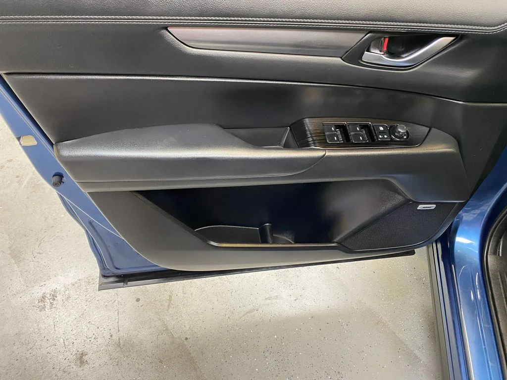 Used 2019 Blue Mazda Touring image 20