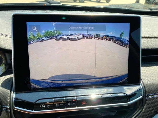 New 2026 Fathom Blue Pearl-Coat Exterior Paint Jeep Latitude Altitude image 18
