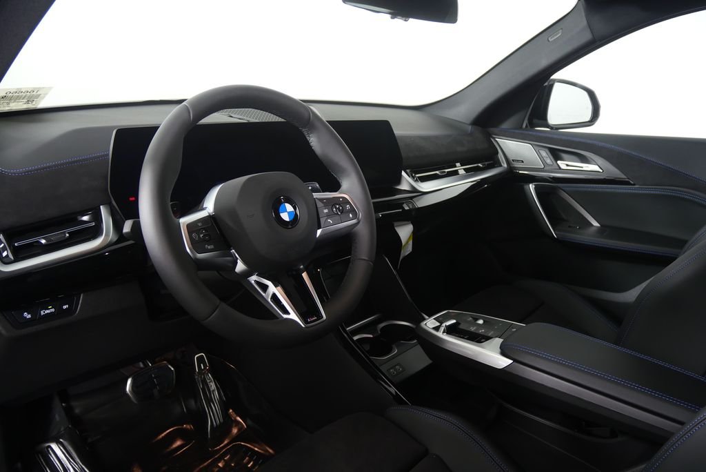 New 2026 Black Sapphire Metallic BMW xDrive28i image 12