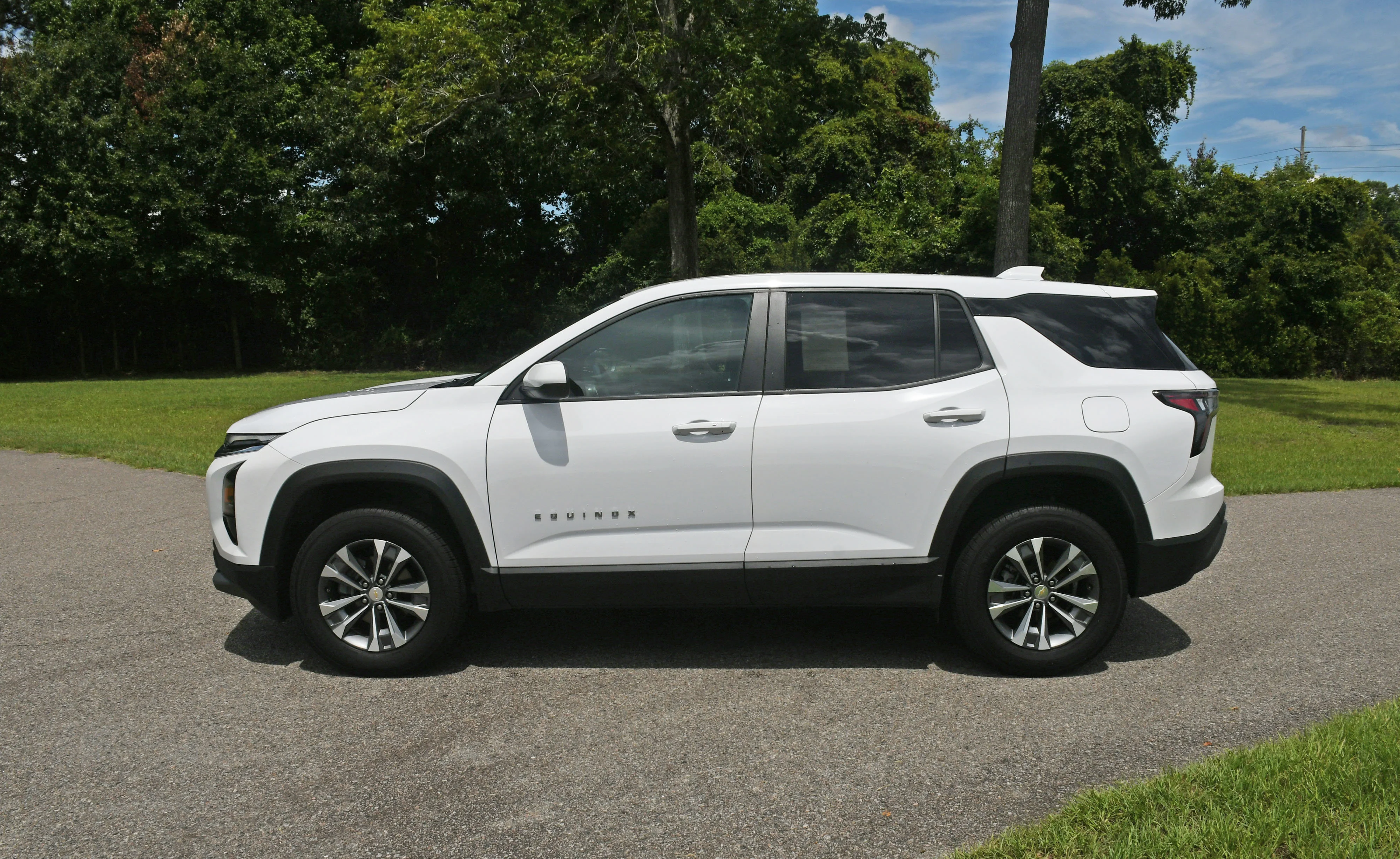 Used 2026 White Chevrolet LT image 1