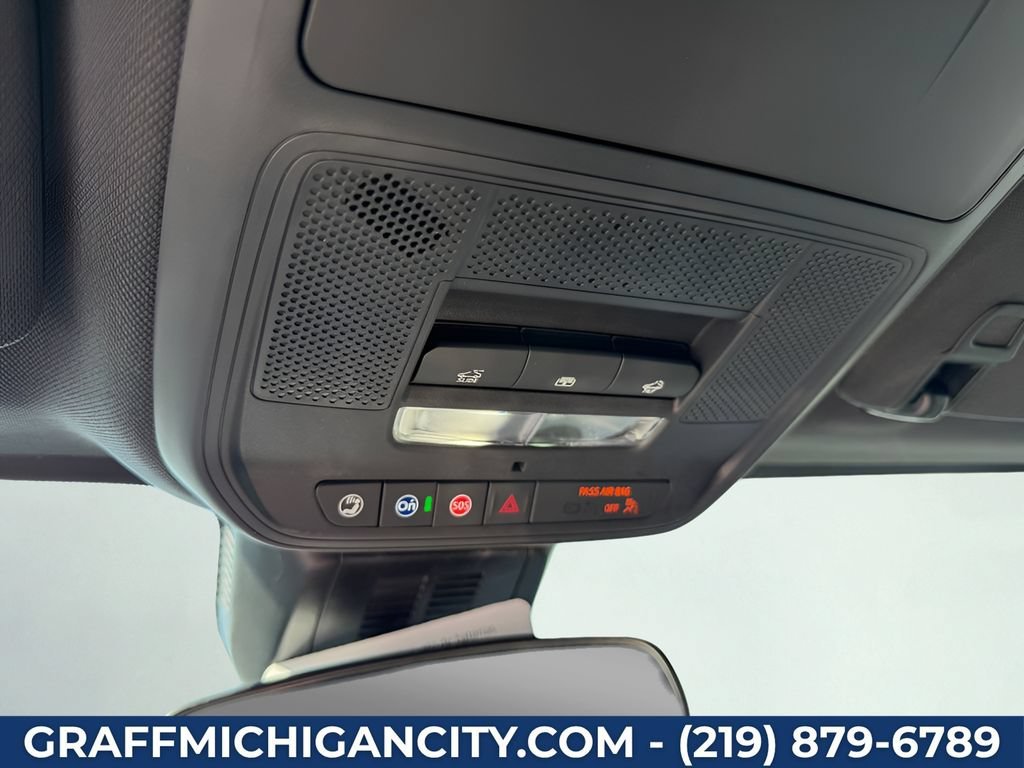 2027 Chevrolet Equinox LT - Photo 22