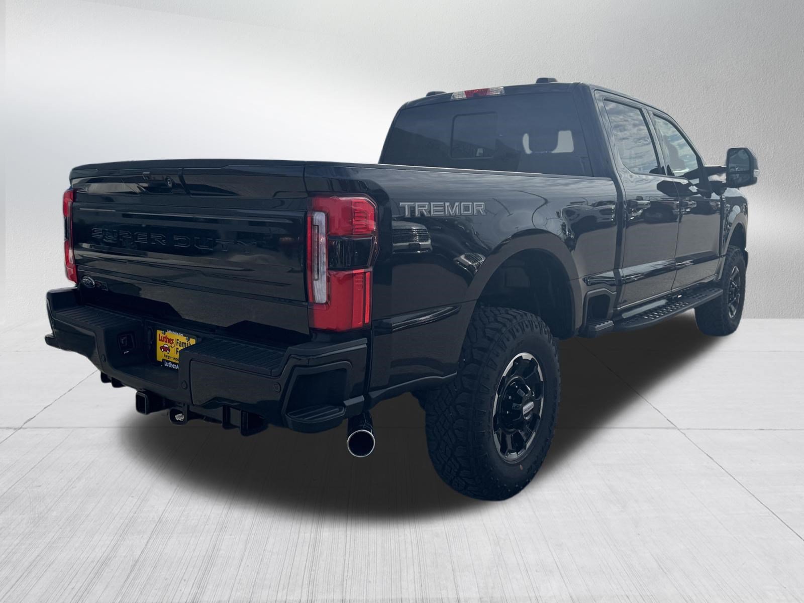New 2026 Agate Black Metallic Ford Platinum image 4