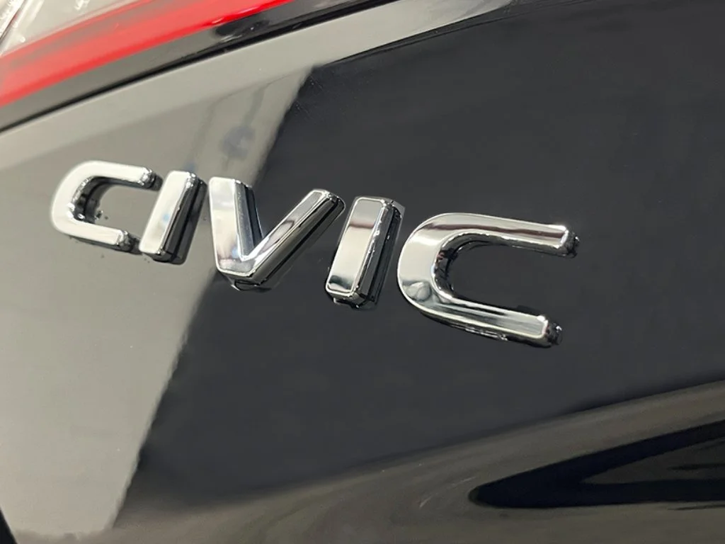 New 2026 Crystal Black Pearl Honda FWD Sport Hybrid image 6