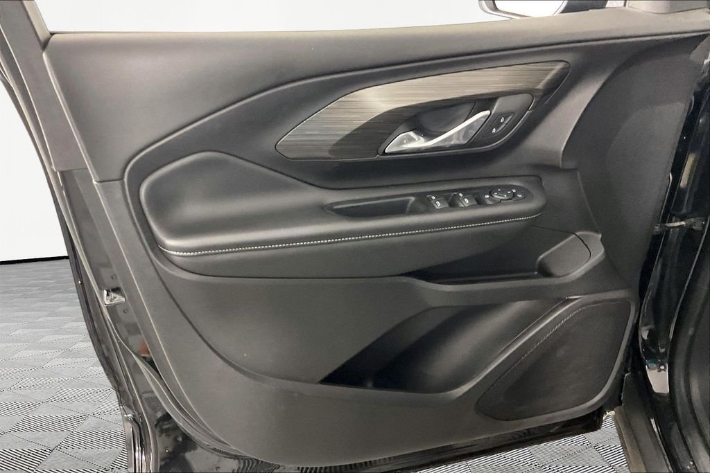 Used 2024 Black GMC SLE image 15