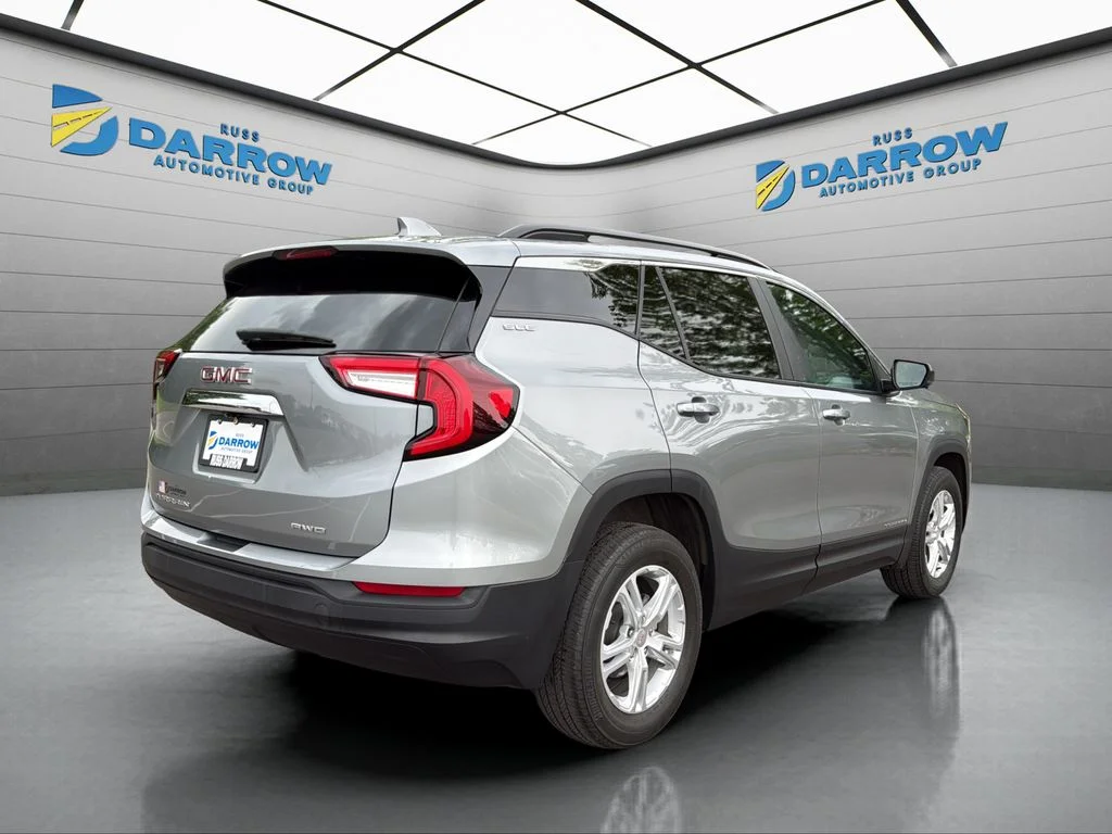 Used 2023 Silver GMC SLE image 5