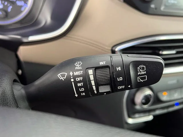 2020 Hyundai Santa Fe SE - Photo 30