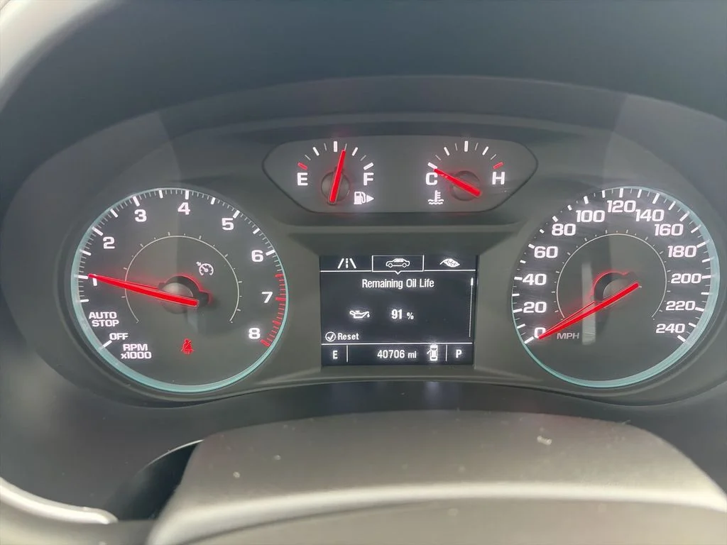Used 2024 White Chevrolet LT image 21