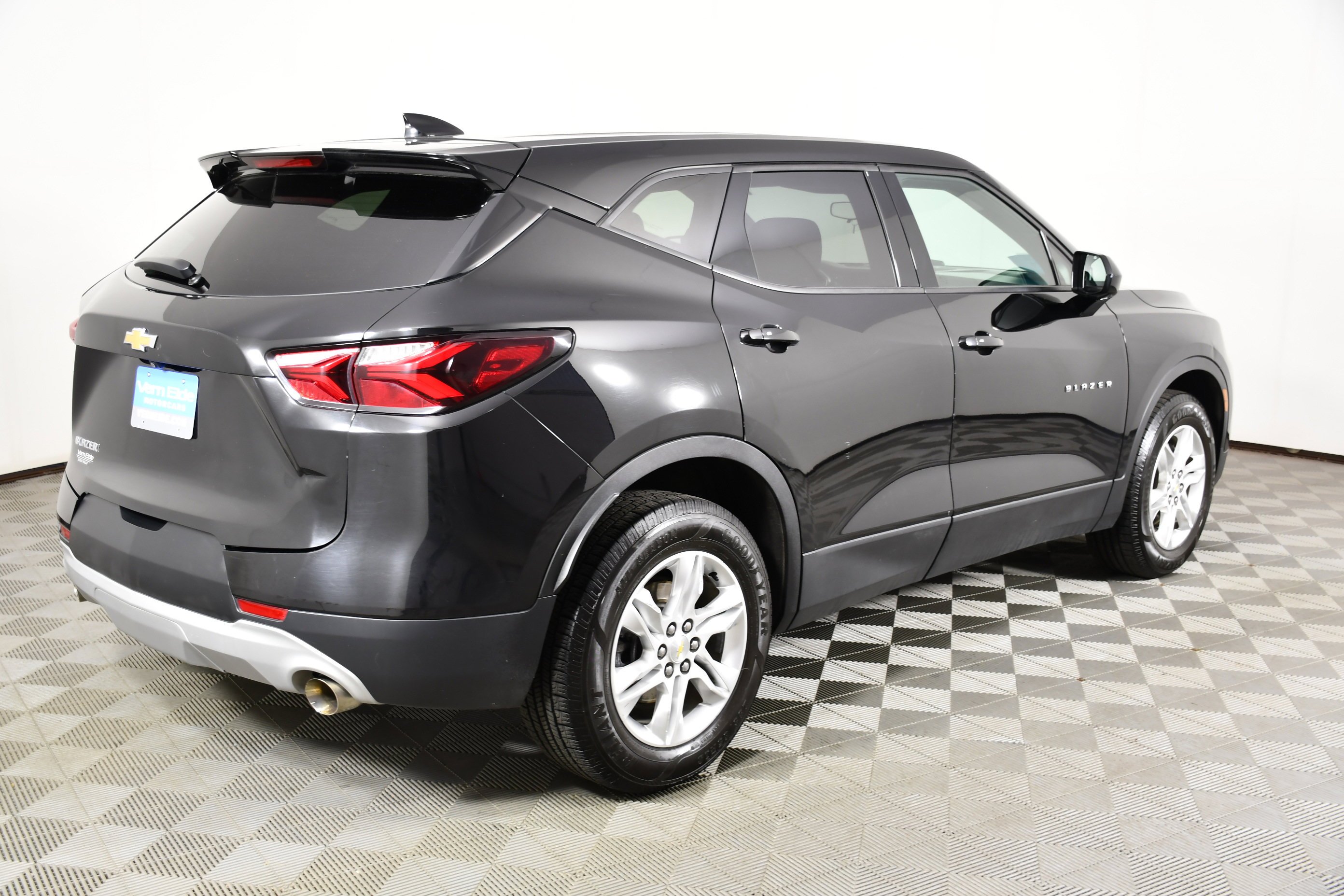 Used 2021 Black Chevrolet LT image 6