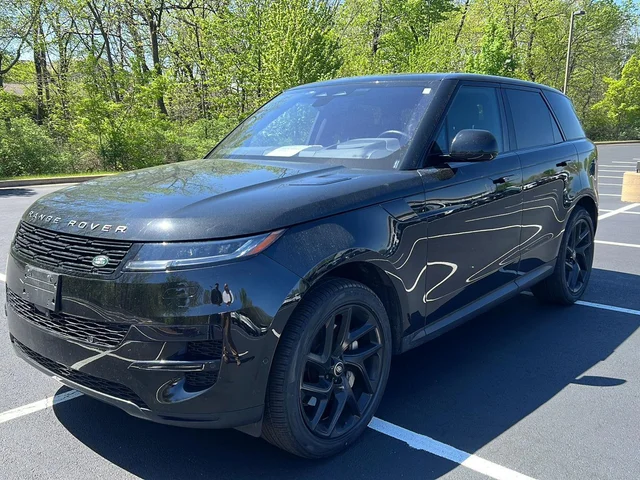 2023 Land Rover Range Rover Sport SE