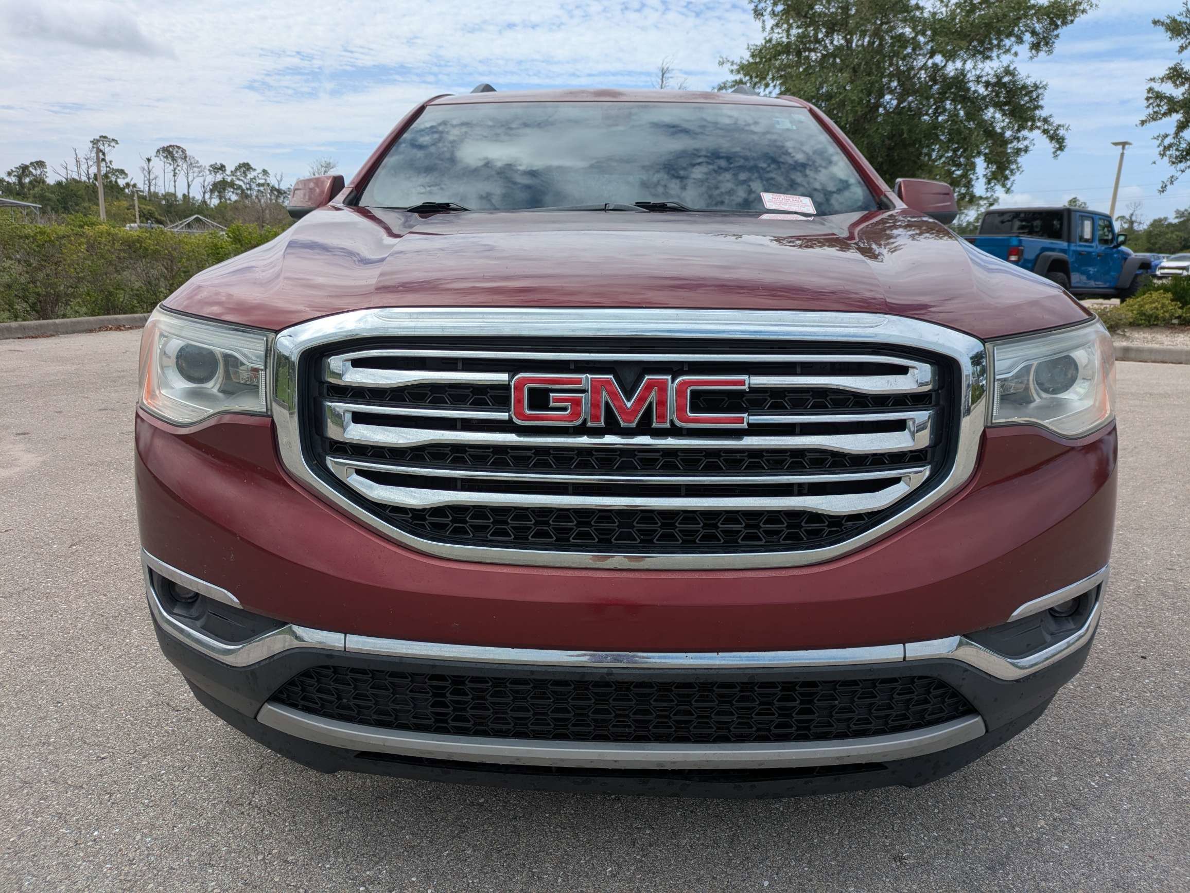 Used 2018 Crimson Red Tintcoat GMC SLT image 3
