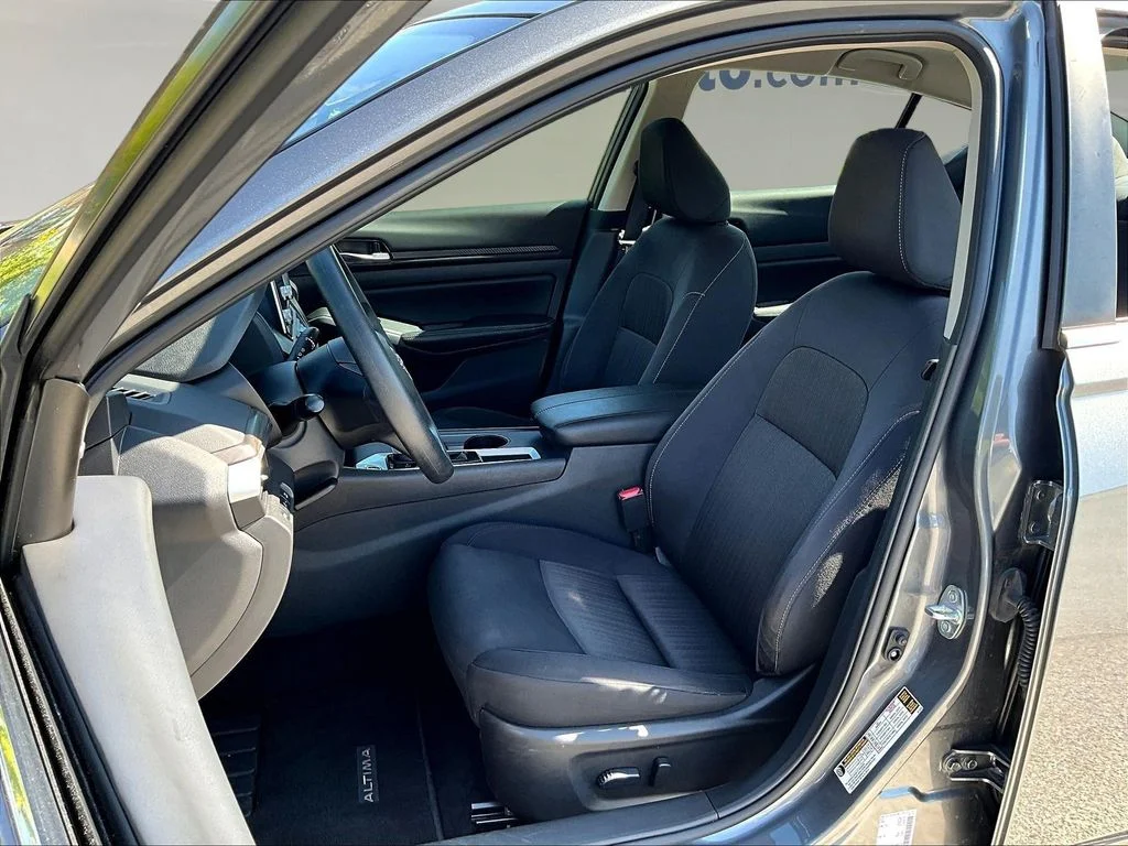 Certified Used 2025 Gray Nissan 2.5 SV image 23