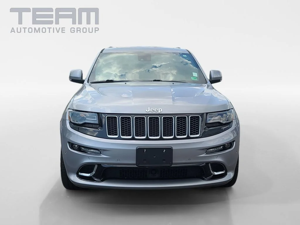 Used 2015 Silver Jeep SRT image 2
