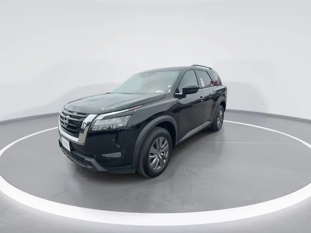 Used 2025 Black Nissan SV image 4