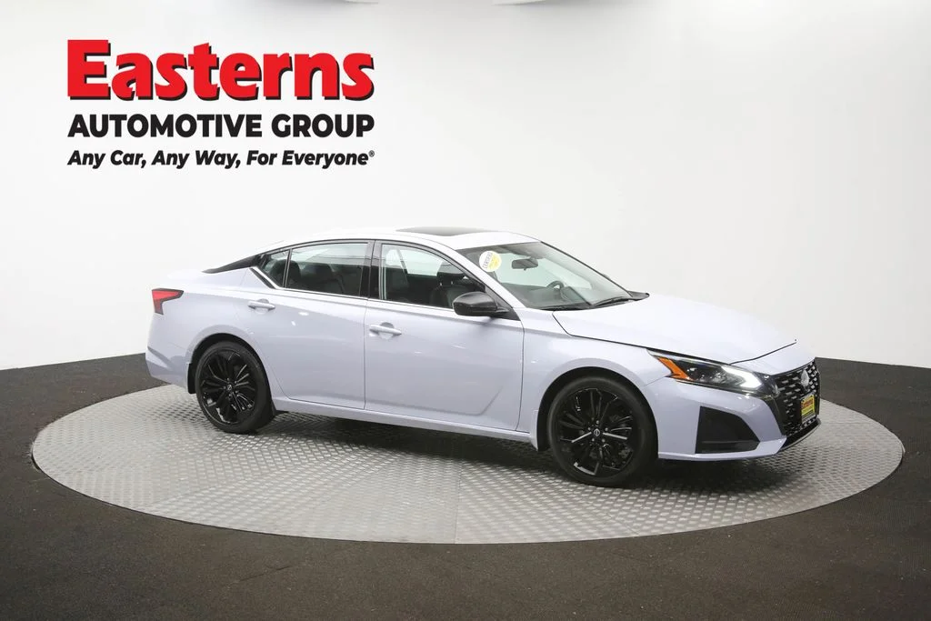 Used 2023 Gray Nissan 2.5 SR image 49