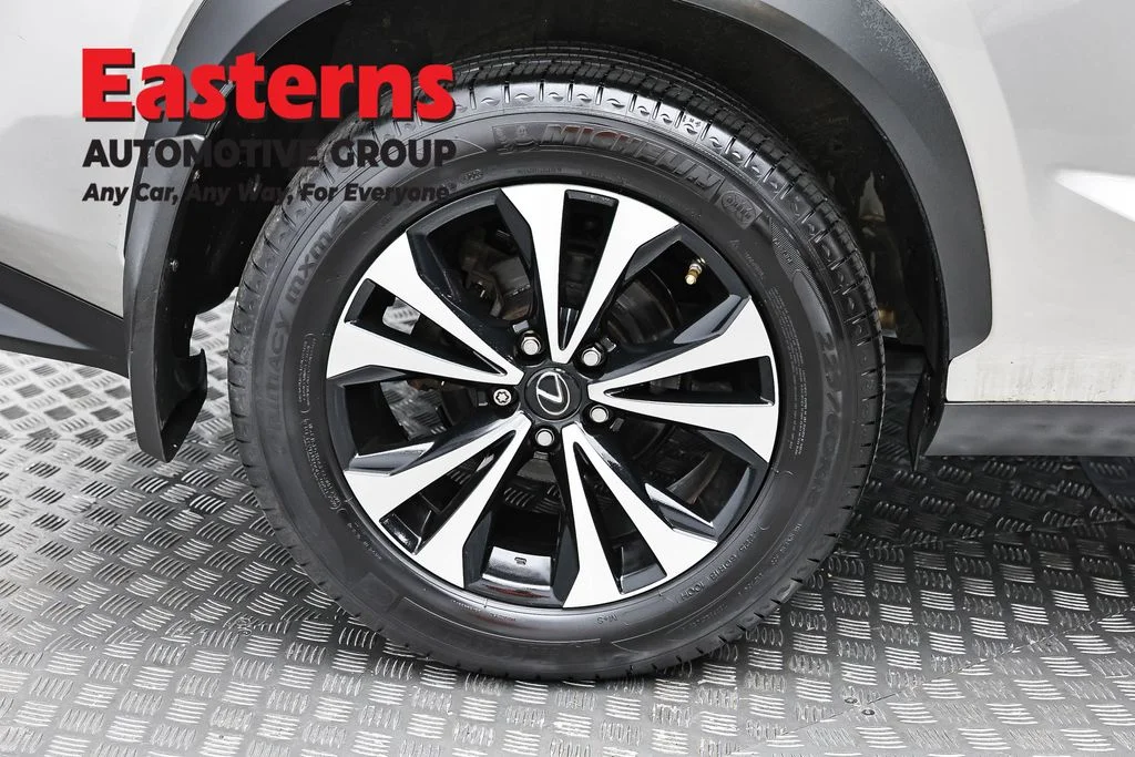 Used 2018 Silver Lexus 300 Base image 27