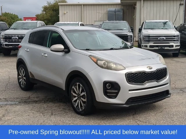 Used 2017 Silver Kia EX image 15