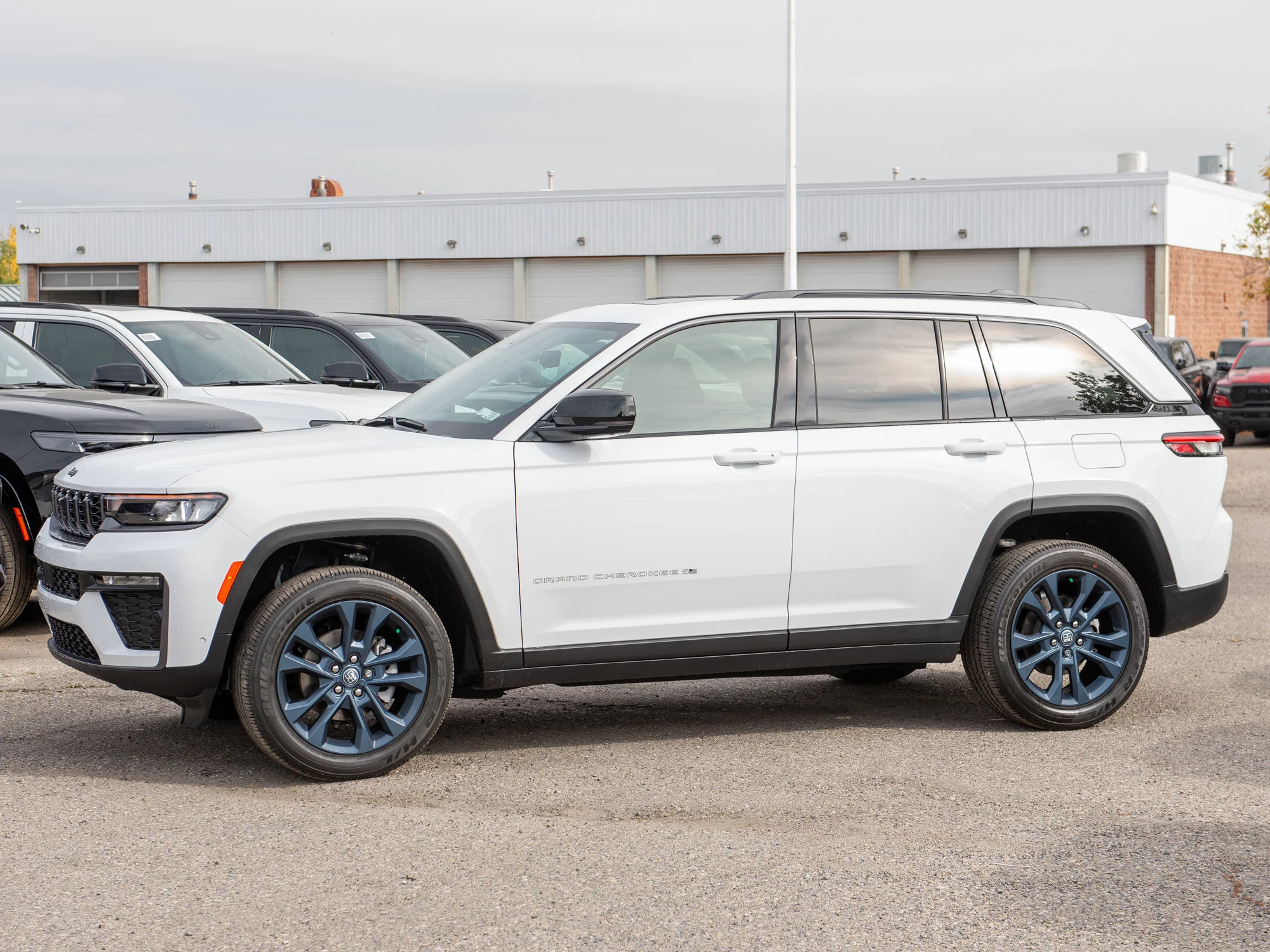 New 2026 White Jeep 85th Anniversary* 4x4, Trailer Tow Pkg, Turbo, Panoramic Sunroof image 4
