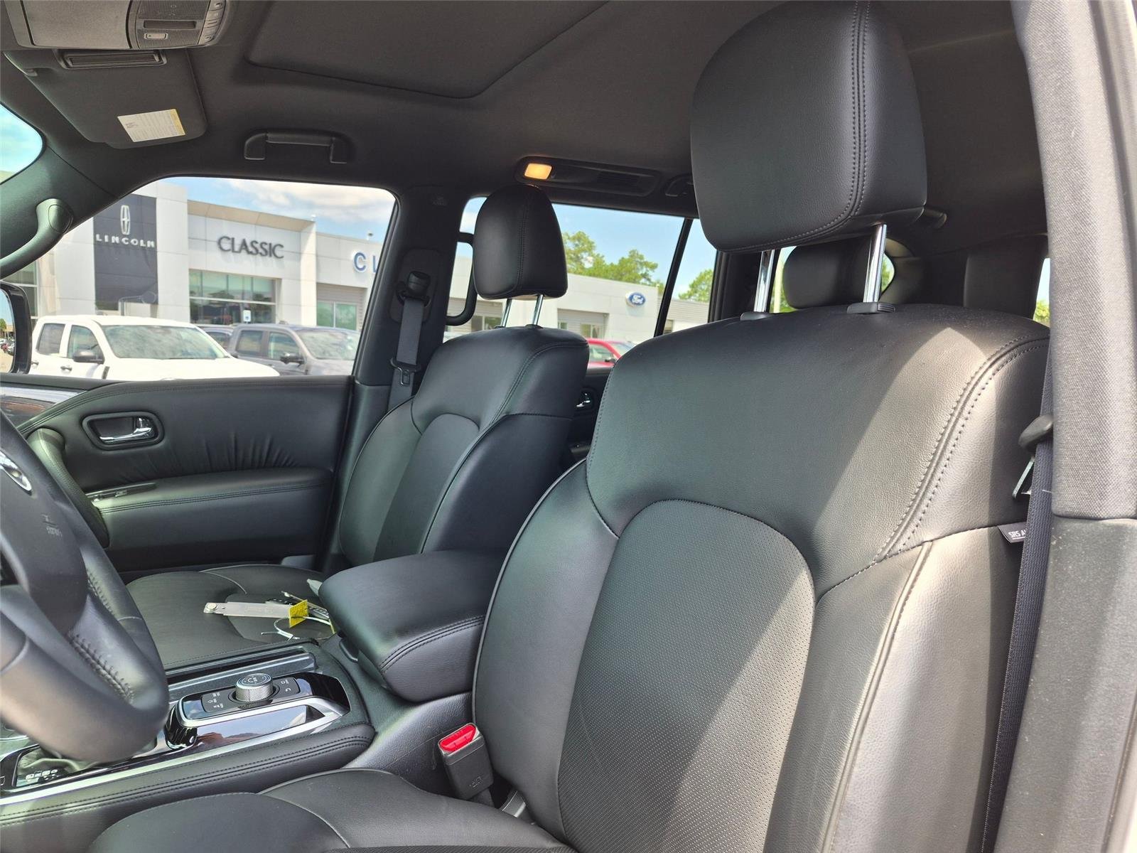Used 2024 Aspen White Tricoat Nissan SL image 13