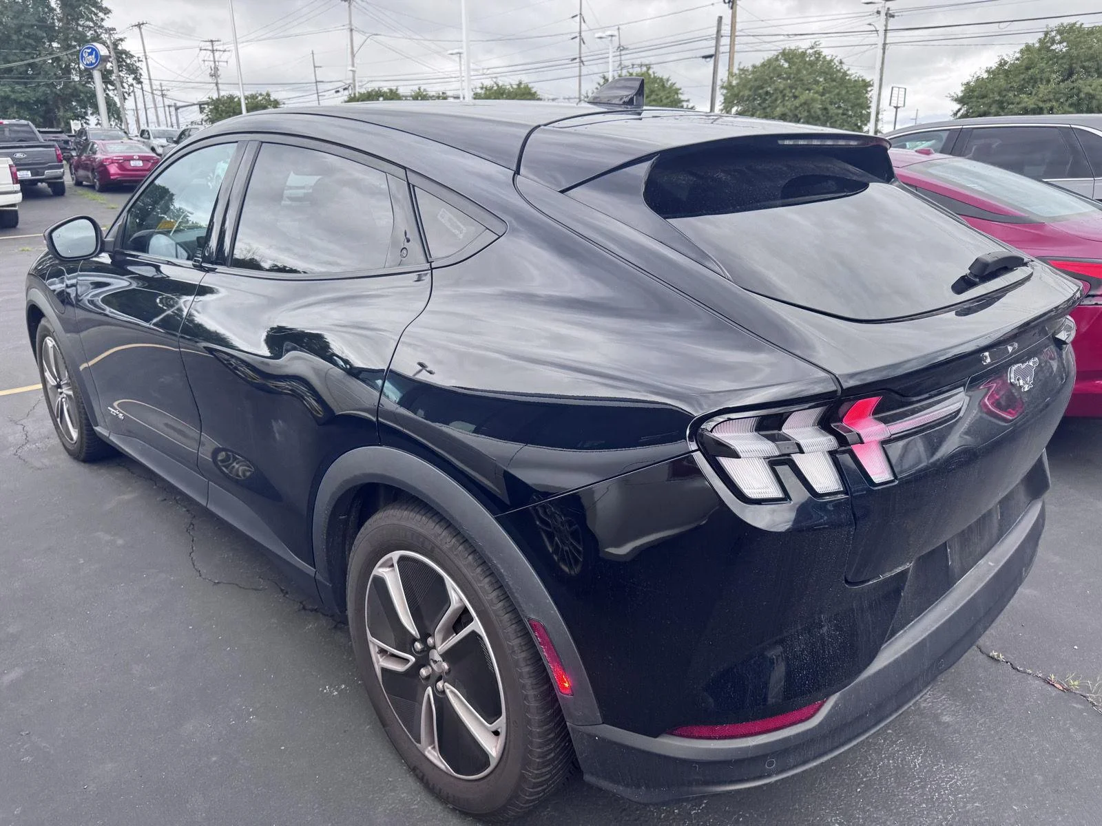 Used 2022 Shadow Black Ford Select image 6