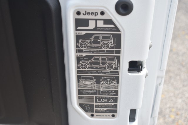 Used 2023 White Jeep Sahara 4xe image 16