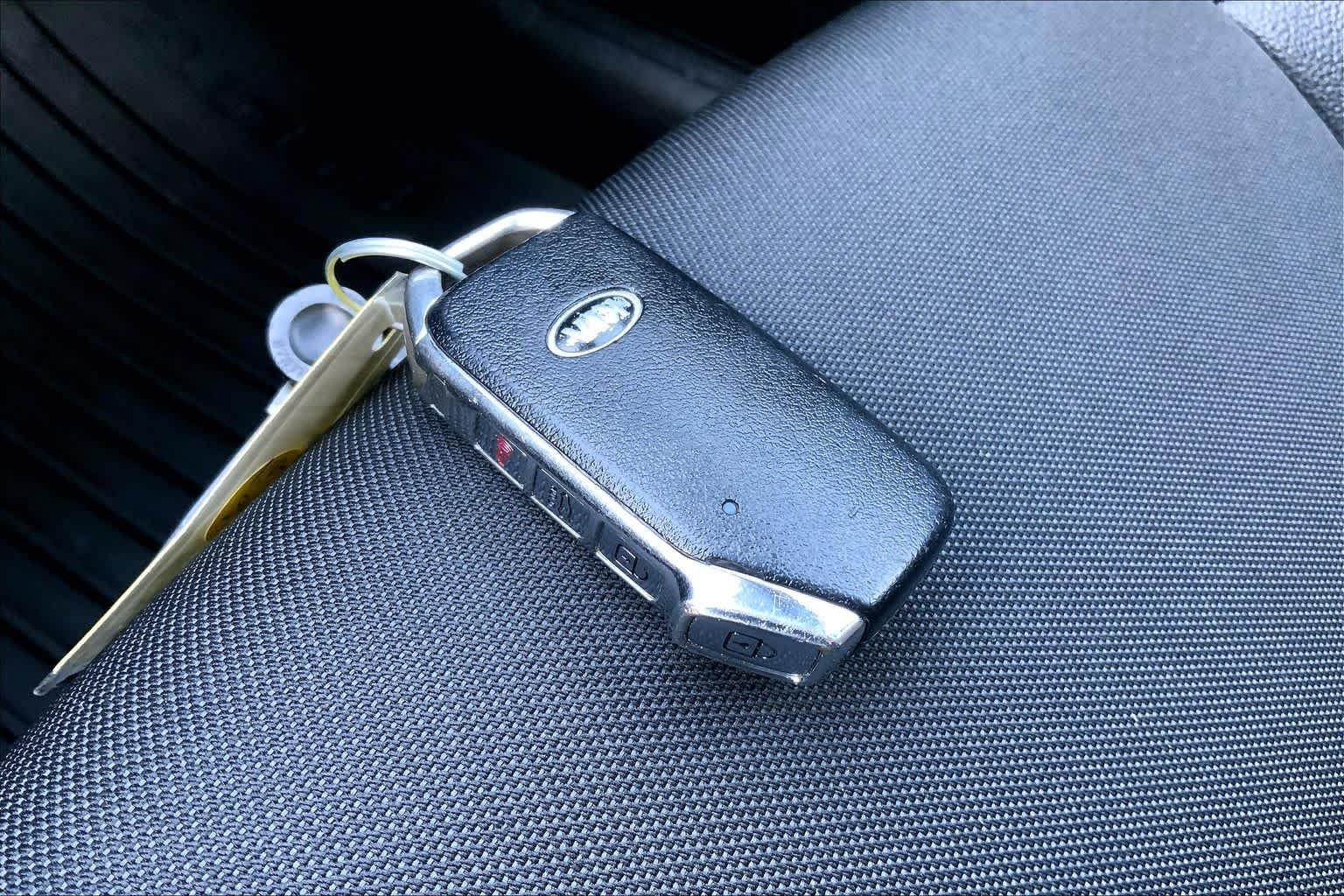 Used 2021 Snow White Pearl Kia GT-Line image 15