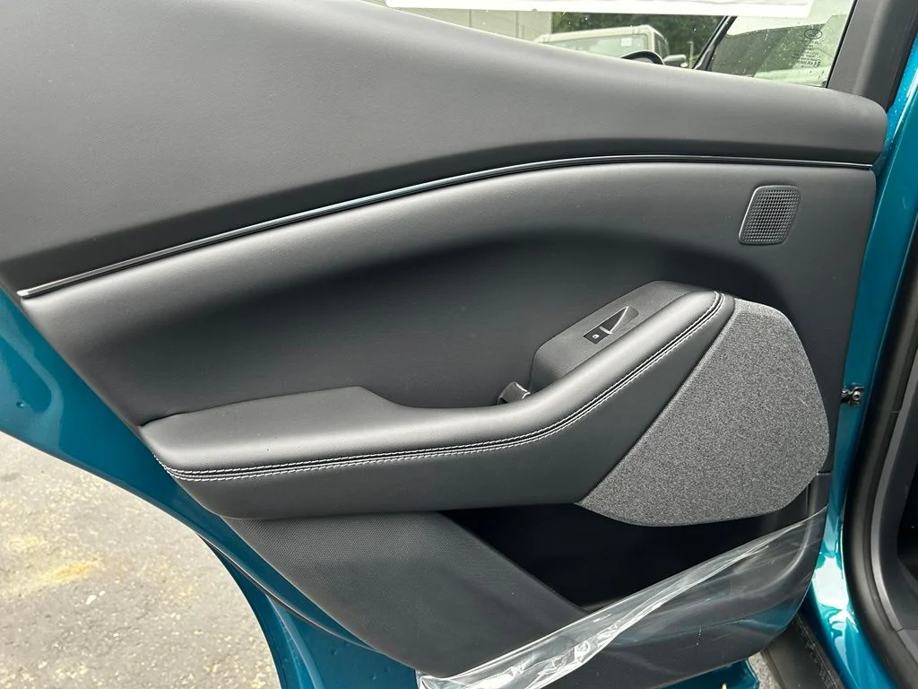 New 2026 Adriatic Blue Metallic Ford Premium image 7