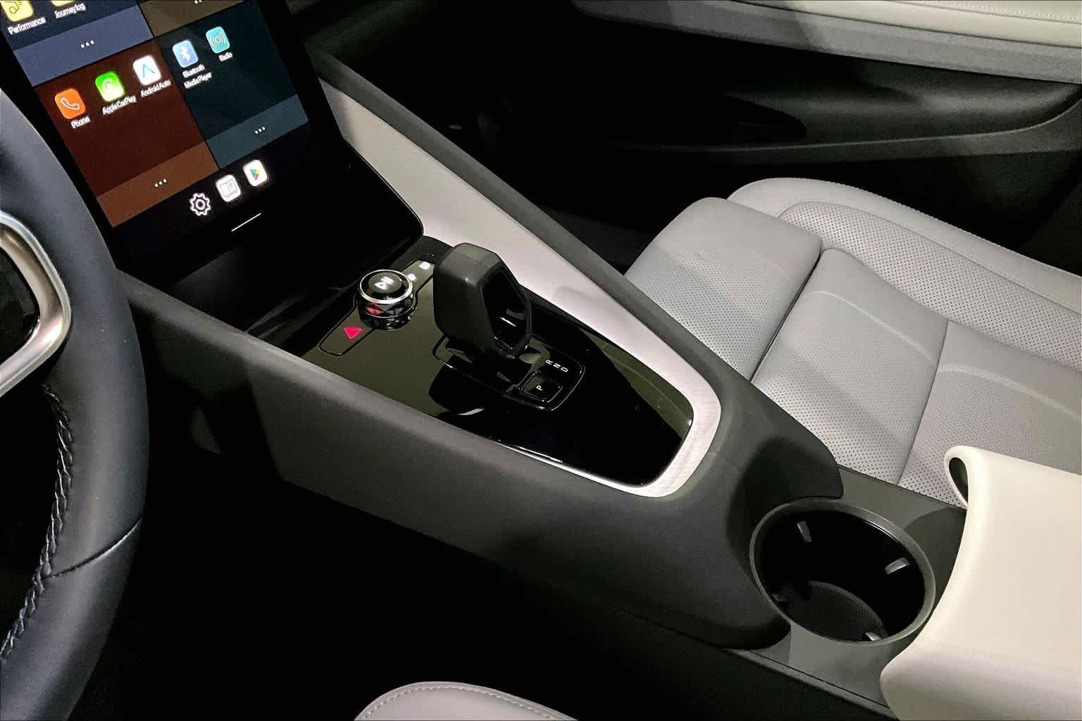 Used 2023  Polestar  image 15