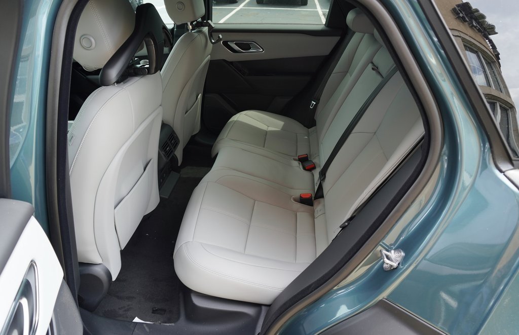 2026 LAND ROVER RANGE ROVER VELAR - Image 27