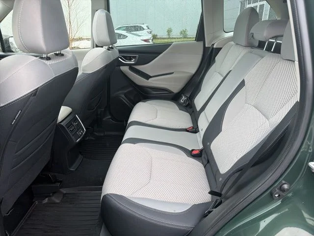 Used 2023 Green Subaru Premium image 28