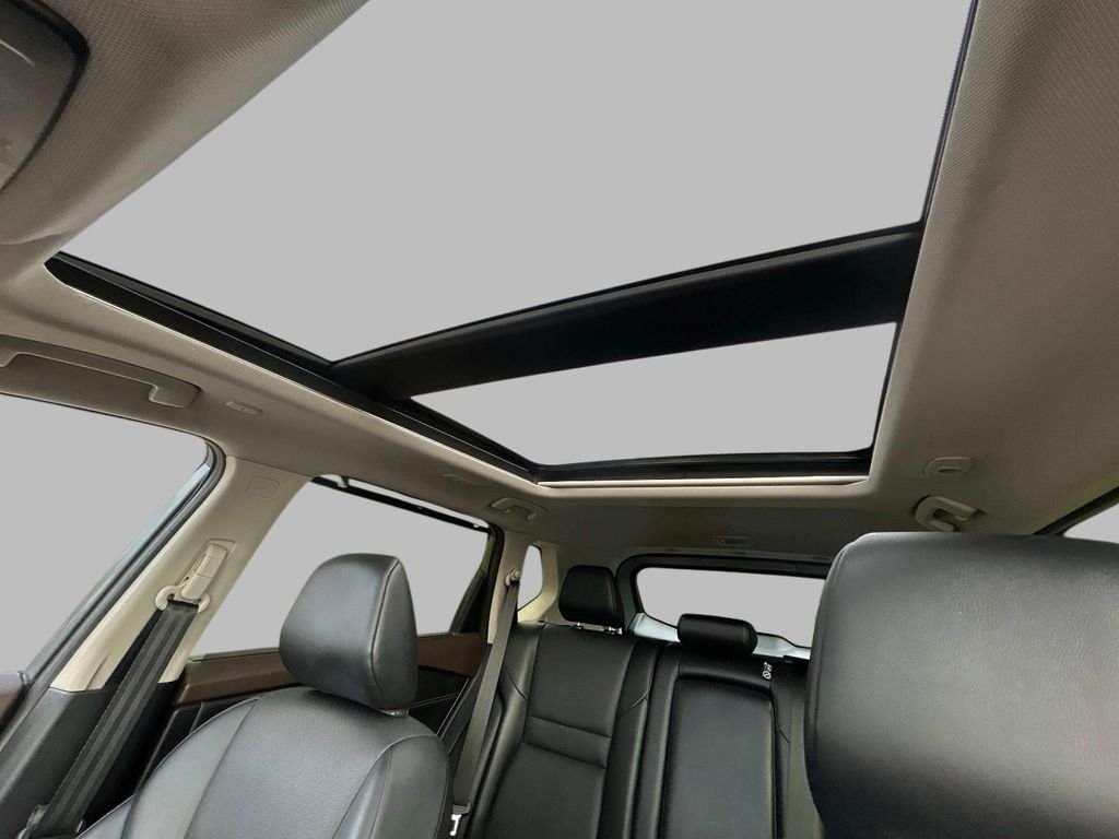 Used 2023 Gray Nissan SV image 32