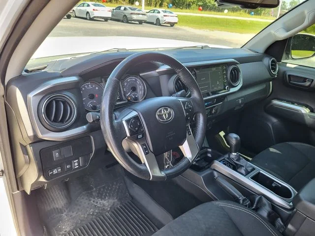 Used 2021 White Toyota SR5 image 9